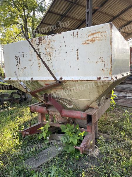 Rauch ZS/600 N fertiliser spreader