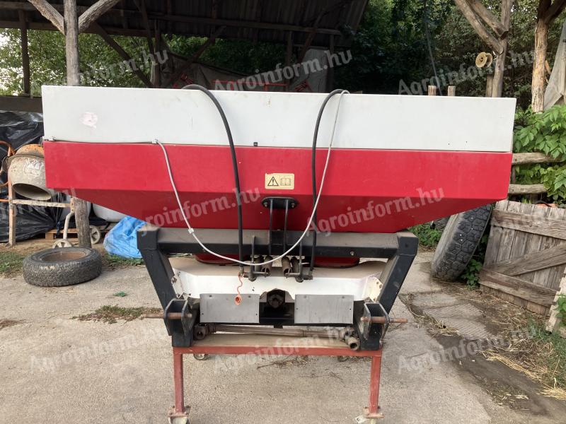 Fertiliser spreader for sale