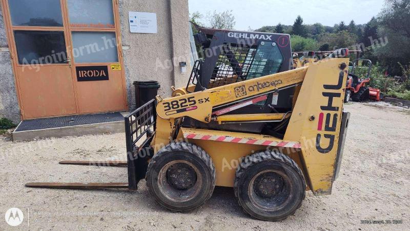 Gehl 3825SX compact loader