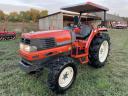 Kubota 32LE PowerShift, vopsea originală, 2 anvelope față noi, livrare gratuită, tractor mic japonez