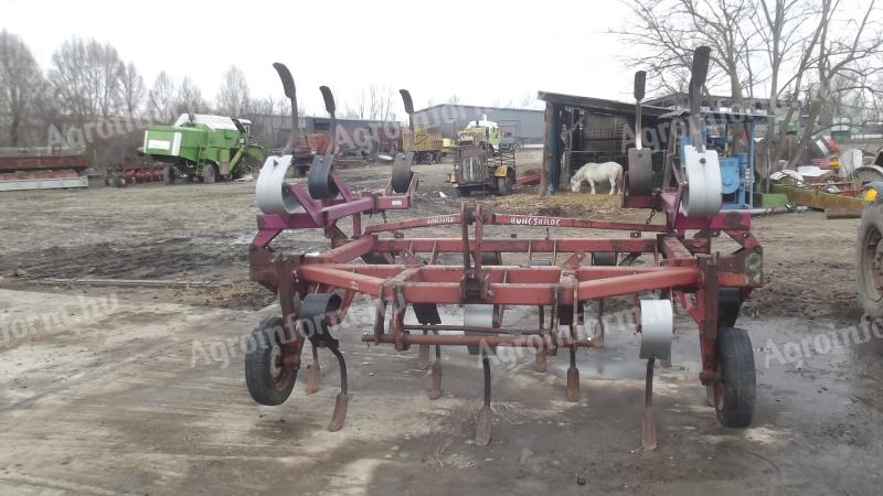 For sale Kongskilde Vibro Master 4 metre grubber/cultivator