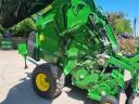 John Deere V451 G baler