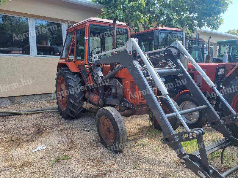 MTZ 550 tractor