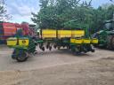 John Deere 1770, 12 row seeder