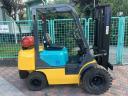 Komatsu 2 ton forklift (V-3667)