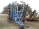 For sale Rabewerk 6 meter heavy reel with rollers