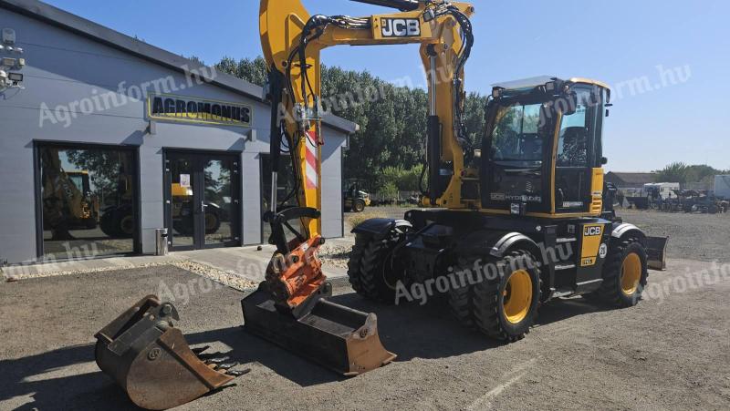 JCB Hydradig HD110W rubber wheeled rotary excavator