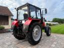 Belarus MTZ 820 Traktor mit Lamellenzapfwellenantrieb