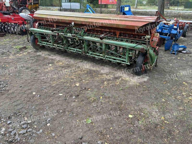 Nodet 4 m grain and small seed drill