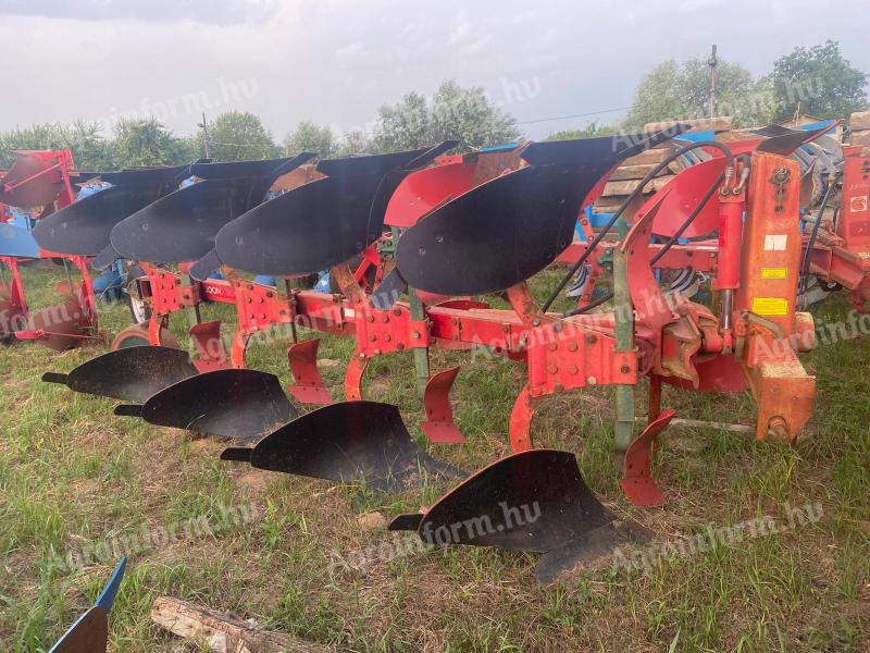 Vogel Noot 4 head rotary plough