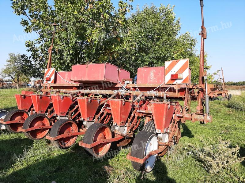 Becker Aeromat 6 seed drill for sale