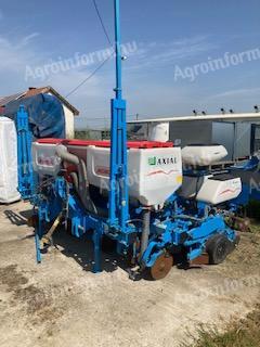 Monosem NG Plus seed drill per seed