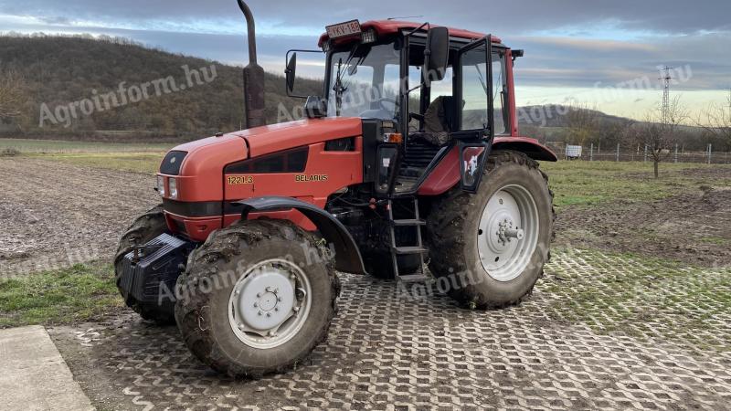 MTZ 1221.3 with robotic steering