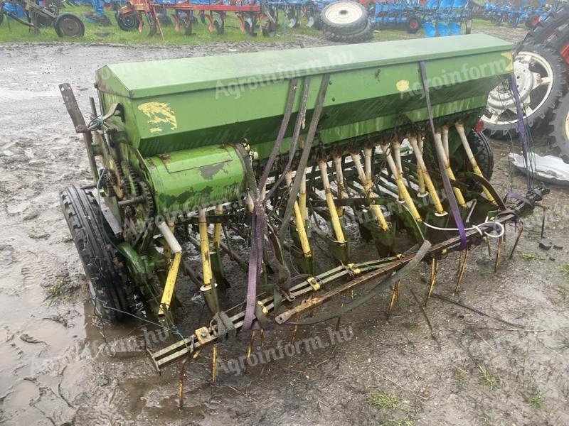 SEJAČKA JOHN DEERE 2,5 METROVÁ, SEJAČKA OBILA