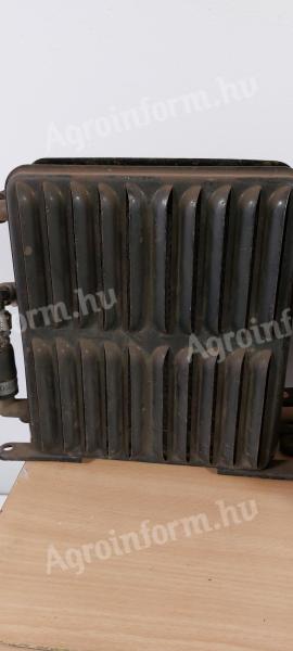 Heating radiator for work machines