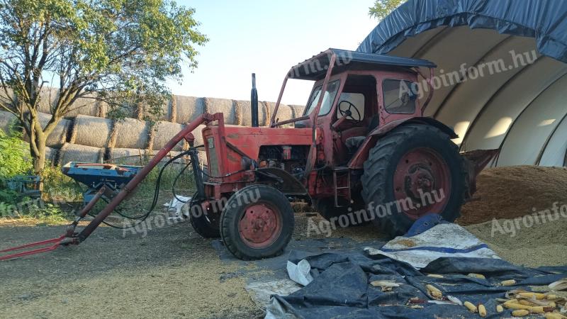 MTZ 50 tractor cu încărcător de vânzare