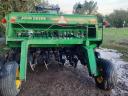 Prodej secího stroje John Deere 750