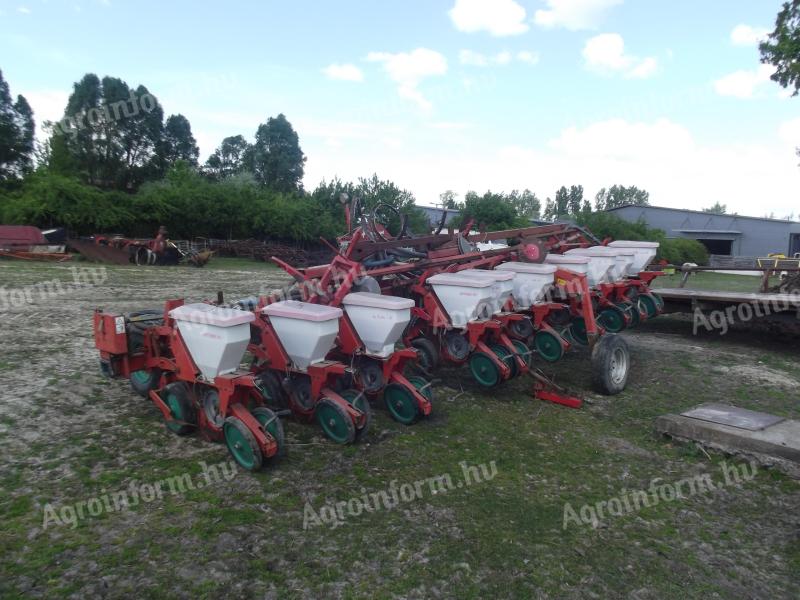 Kverneland Accord Optima seed drill parts for sale from 1000 Ft - seed wagons, fan