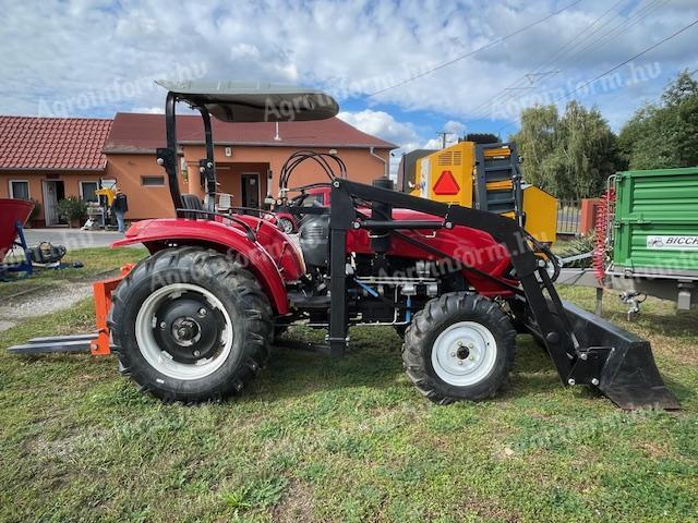 Tractor AMS 554 cu încărcător frontal și furcă pentru paleți