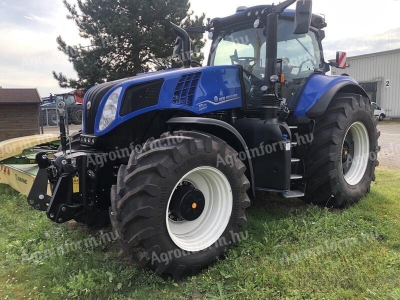 New Holland T 8.435 GENESIS ULTRA COMMAND Traktor