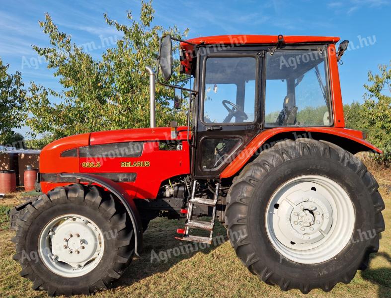 Mtz 920.3 tractor