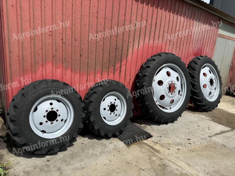 Belarus MTZ 820.4 and 892.2 for tractors with straight axle