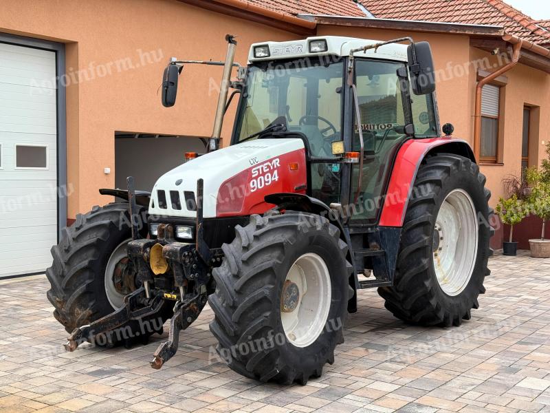 Steyr 9094 Ein Traktor mit 100 PS