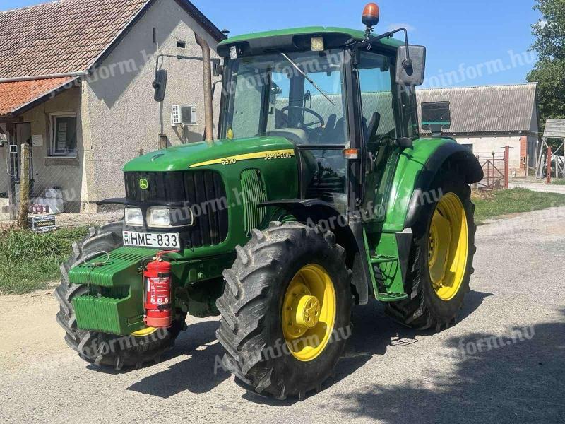 John Deere 6320