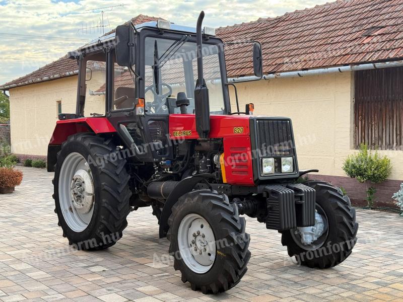 Weißrussischer Traktor MTZ 820