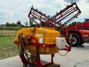 Source 800/14 field hanging sprayer