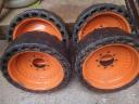 Bobcat, Cat solid rubber wheelset