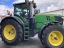 John Deere 6230R tractor