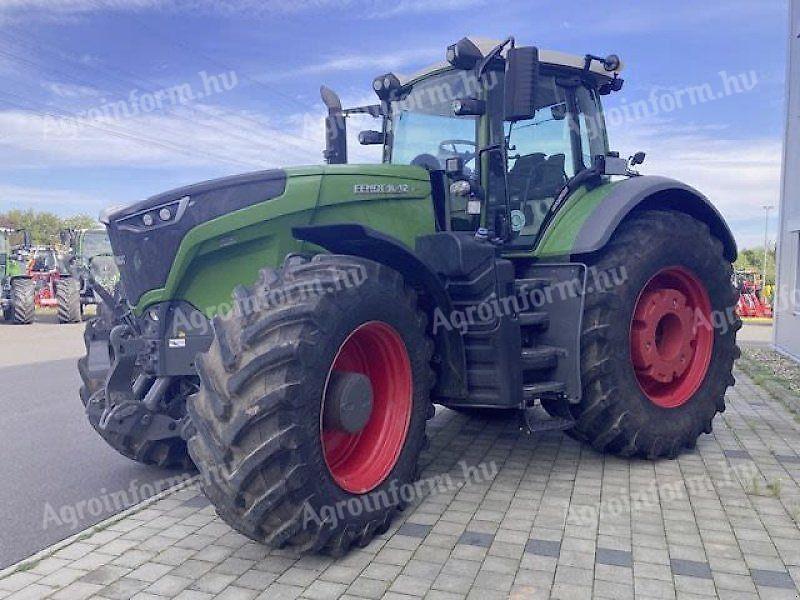 Ciągnik Fendt 1042 VARIO S4 PROFI