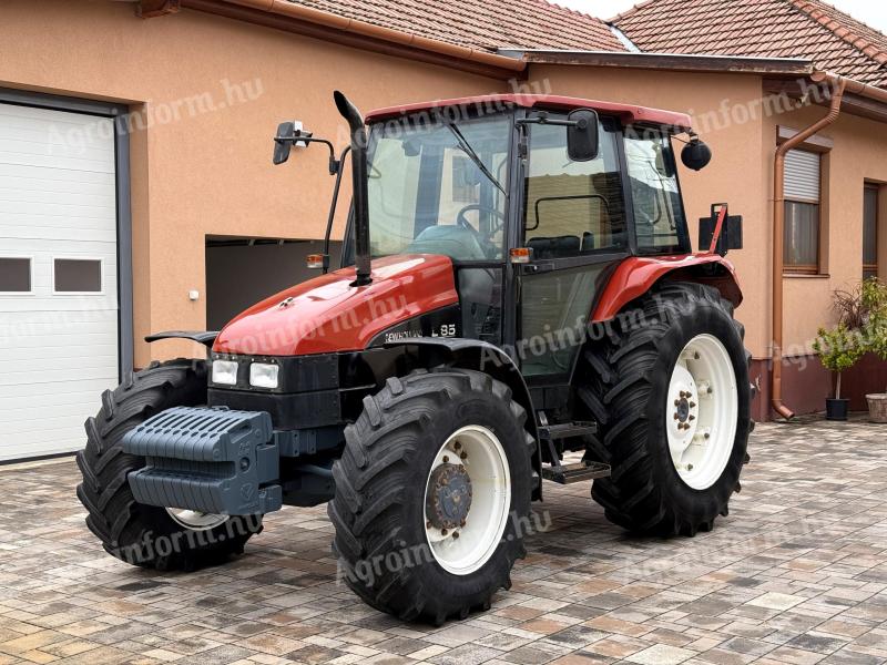 New Holland L85 DT tractor