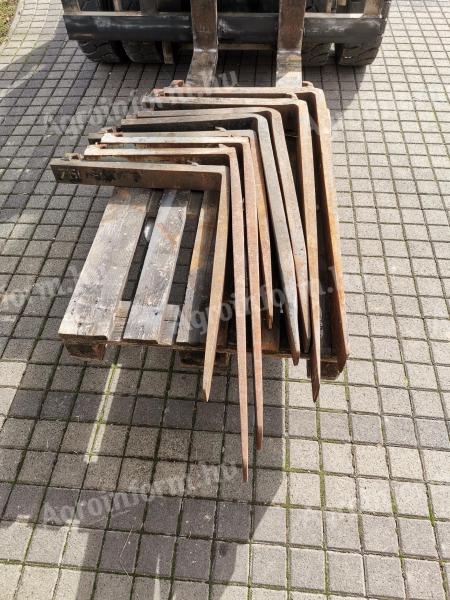 Forklift forks - used