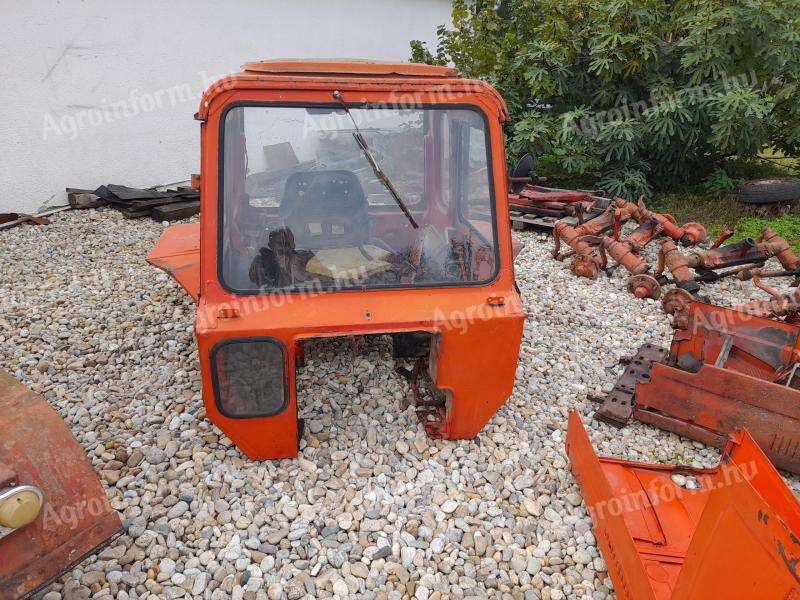 Mtz 80/82 small cab, fully welded, good condition for sale