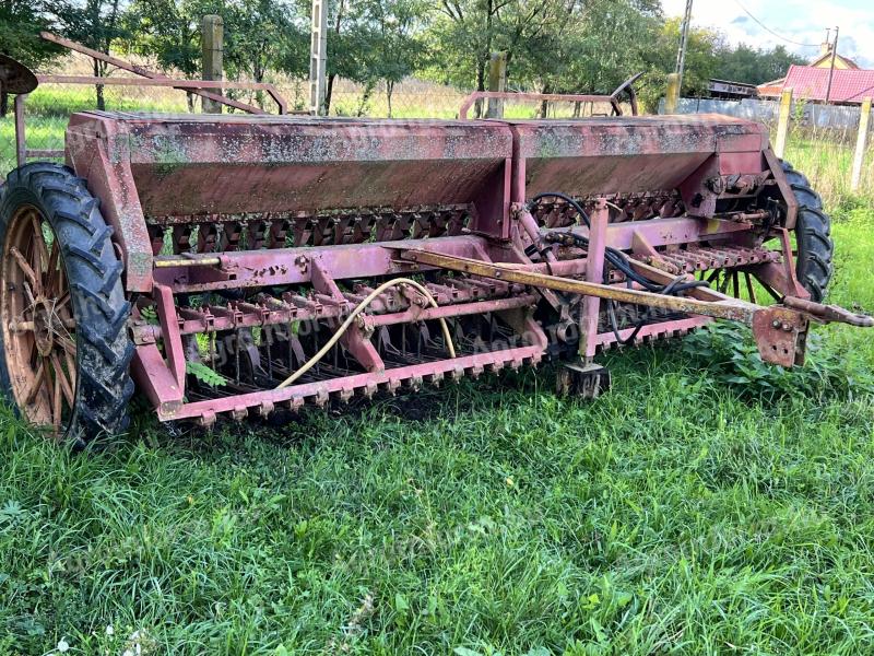 Variety disc seed drill