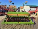 Amazone D8 disc seed drill