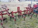 IH-6200 Seeder