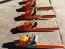 Chainsaw, MTZ tractor, tractor, Komatsu rotary excavator