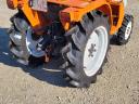 Kubota B1600 small tractor with technician