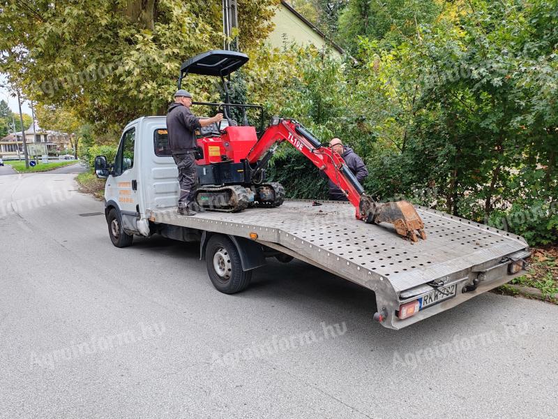 Hydraulické rypadlo TITAN TL 10 E s několika hodinami provozu