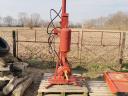 Hydraulic log splitter with tractor gimbal