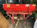 Fertilizer spreader