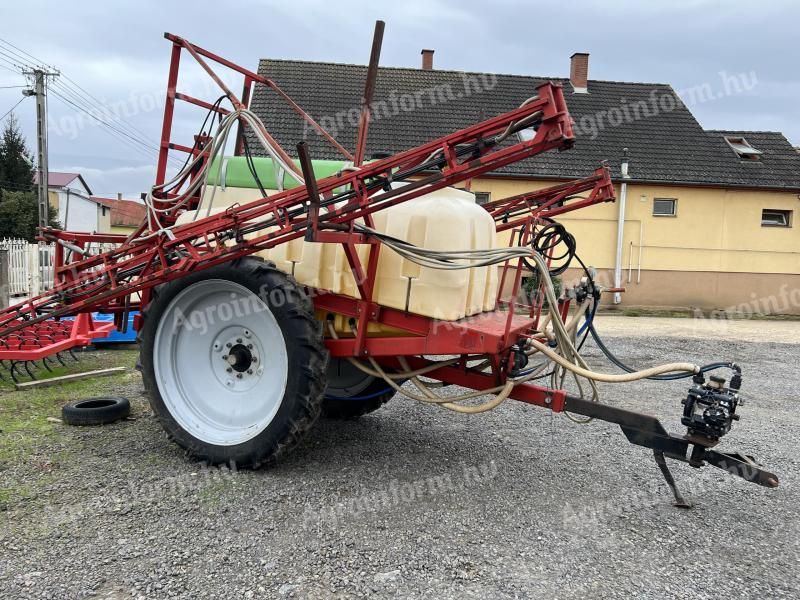 Arable trailed sprayer