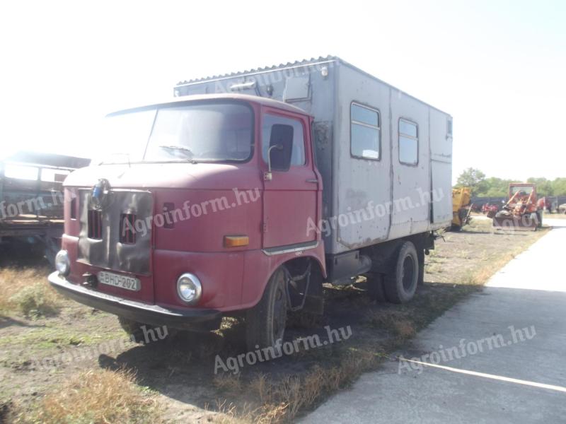 Dílenský vůz IFA W50 L/W s tachografem, vybavený nářadím