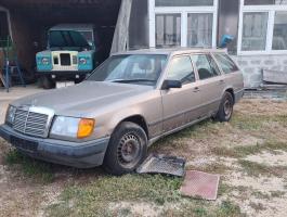 Mercedes-Benz W 124 E250