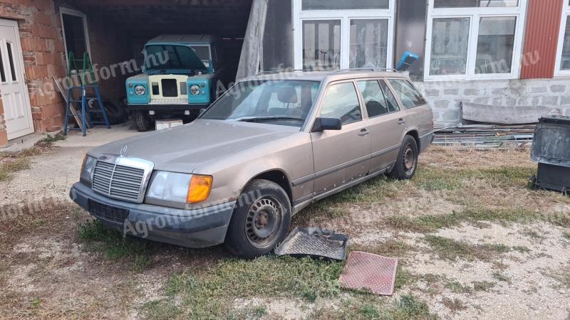 Mercedes-Benz W124 E250