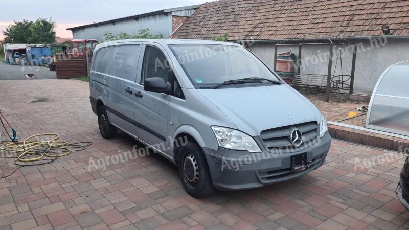 Mercedes-Benz Vito van