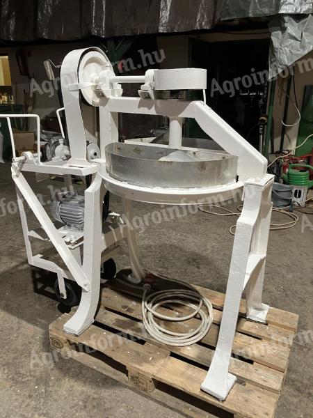 For sale a cabbage slicer with 3 phase motor